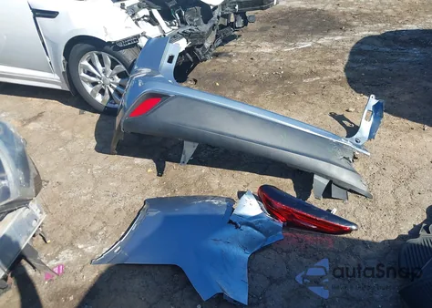 2022 Toyota Highlander Xle from USA, damaged, VIN 5TDGZRAH7NS137485